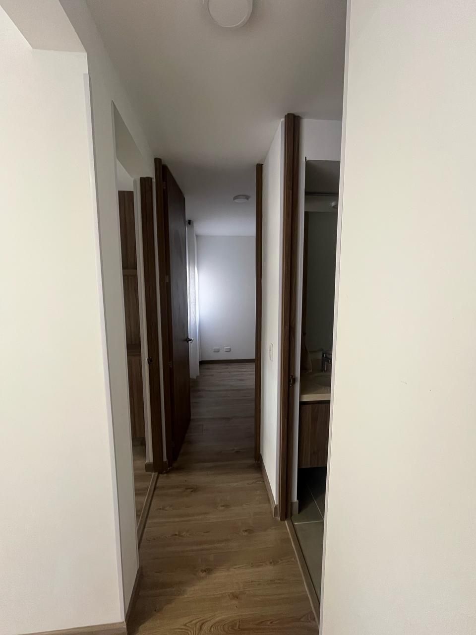 Apartamento en venta Cundinamarca Bogotá Predio Caldas 142 m2 Habitaciones 5 Baños 3 Garajes 2 Precio $145000000