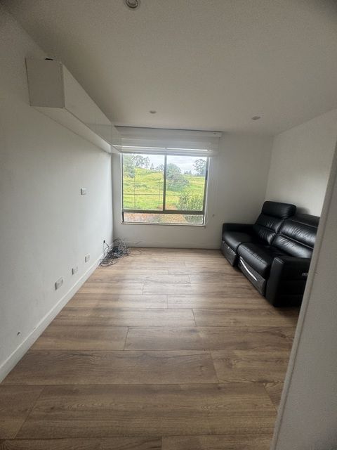 Apartaestudio en arriendo o venta Cundinamarca Bogotá Florida Blanca 55 m2 Habitaciones 3 Baños 2 Garajes 1 Precio venta $407000000 Precio arriendo $1265000